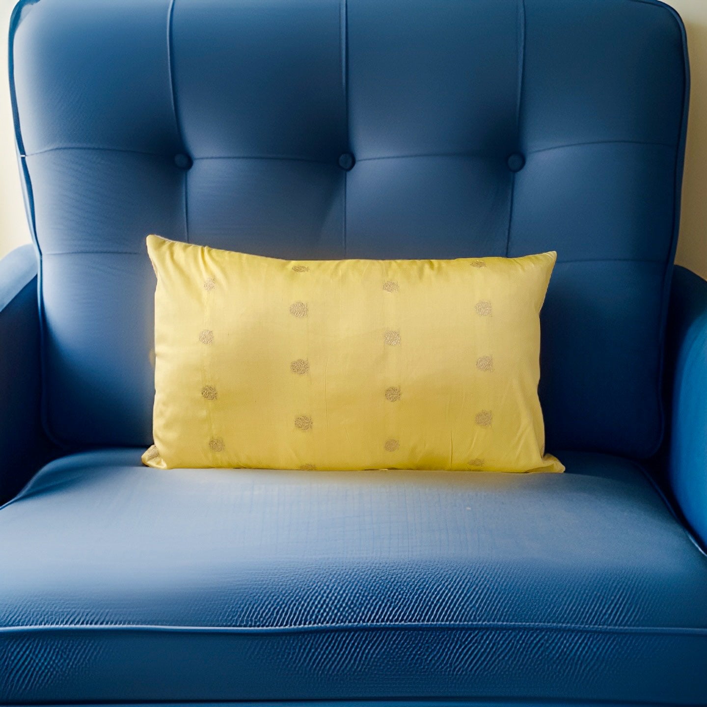 Golden Roses Cushions