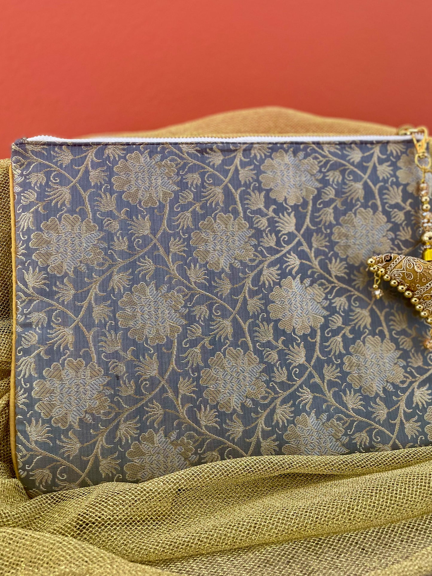 Floral Vines Silk Saree Wristlet