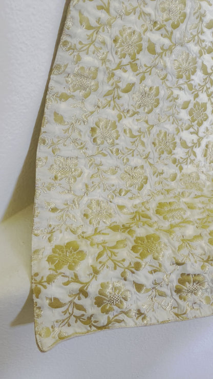Golden Flowers Silk Saree Throws
